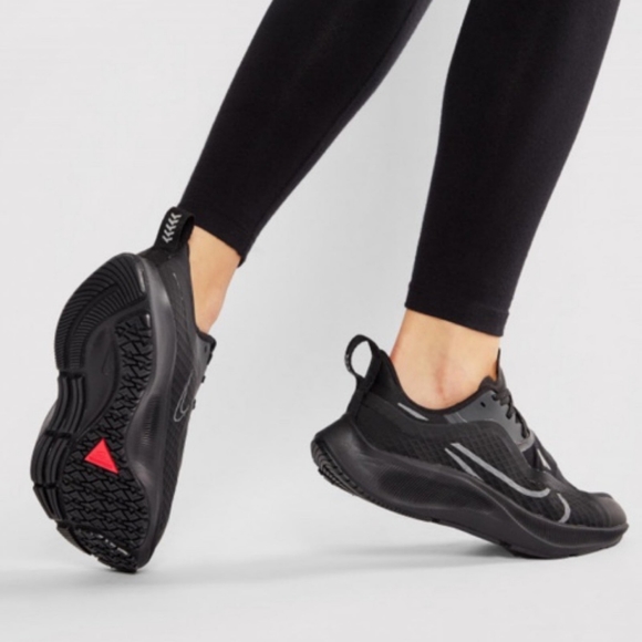 Nike Air Zoom Pegasus 37 shield running shoes size 8.5 - Picture 3 of 9